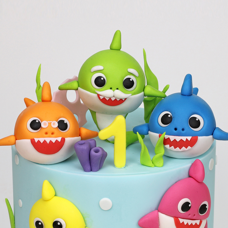 Baby Shark cake