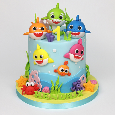 Baby Shark cake