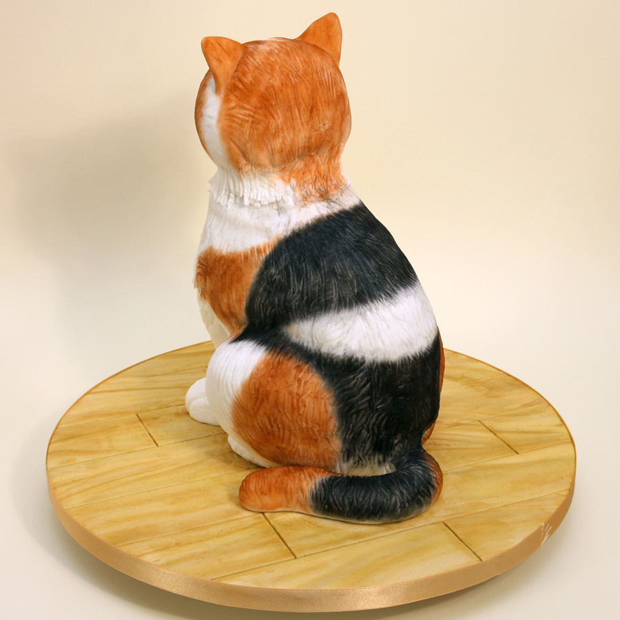 Calico cat cake