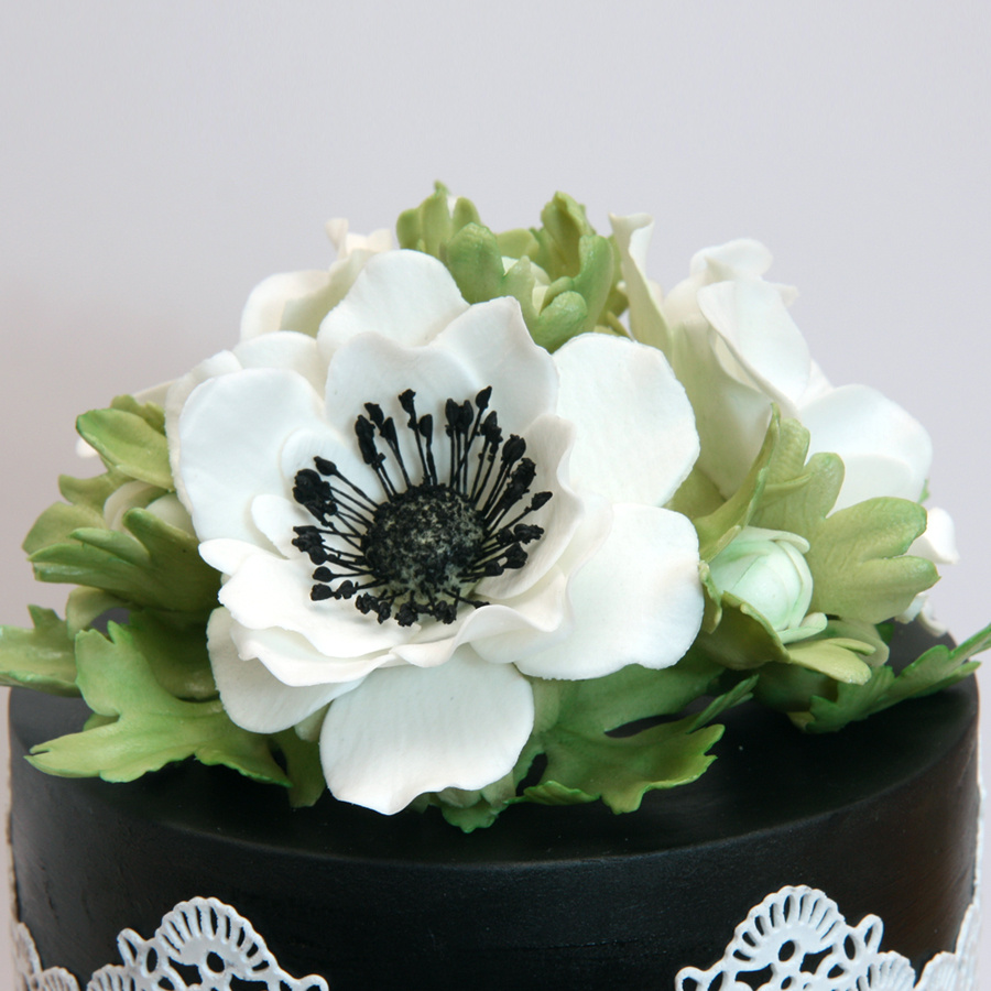 Chantilly lace cake