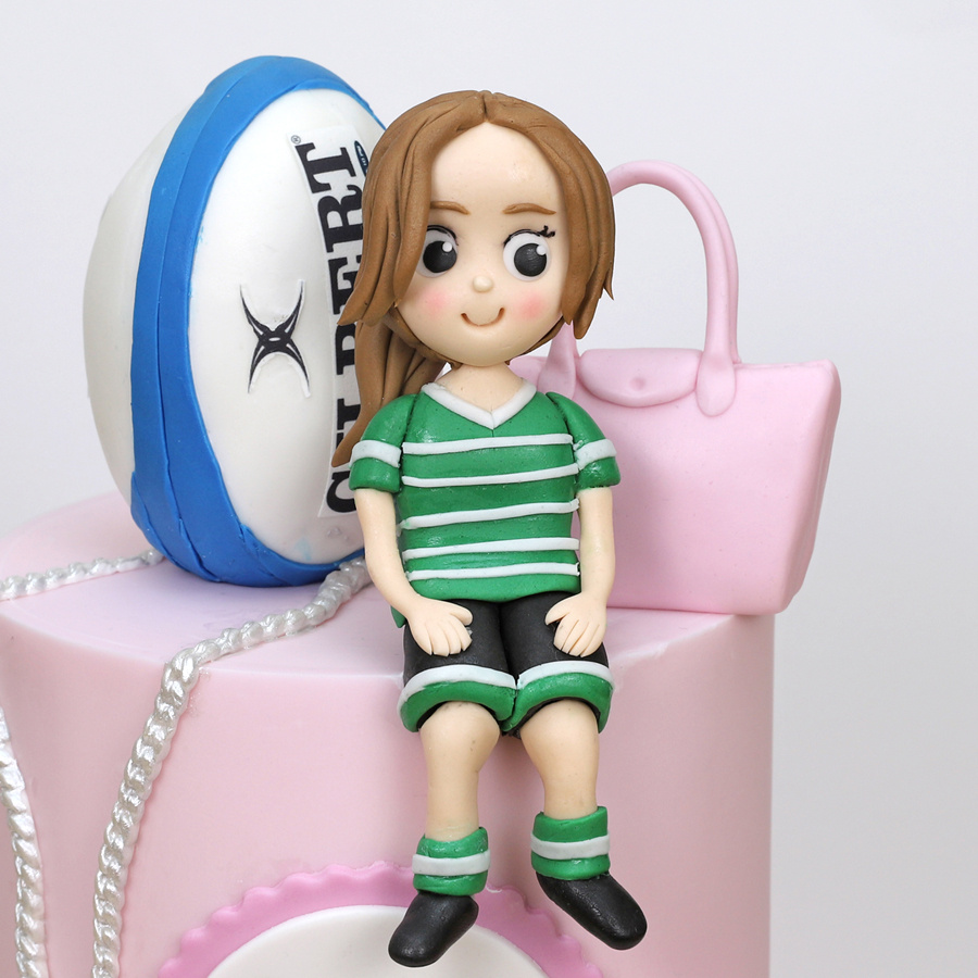 Fashion and rugby cake