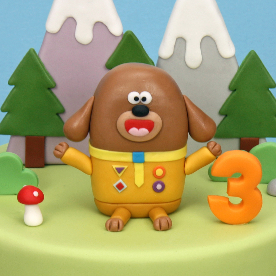 Hey Duggee cake