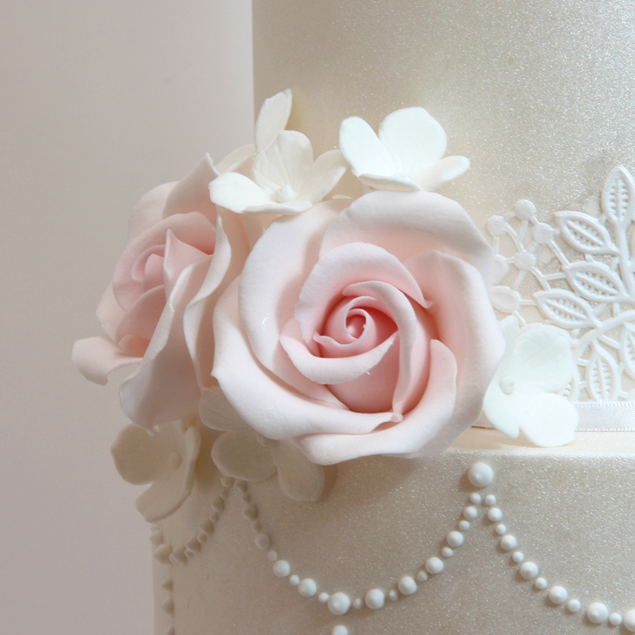 Pearl and lace cake