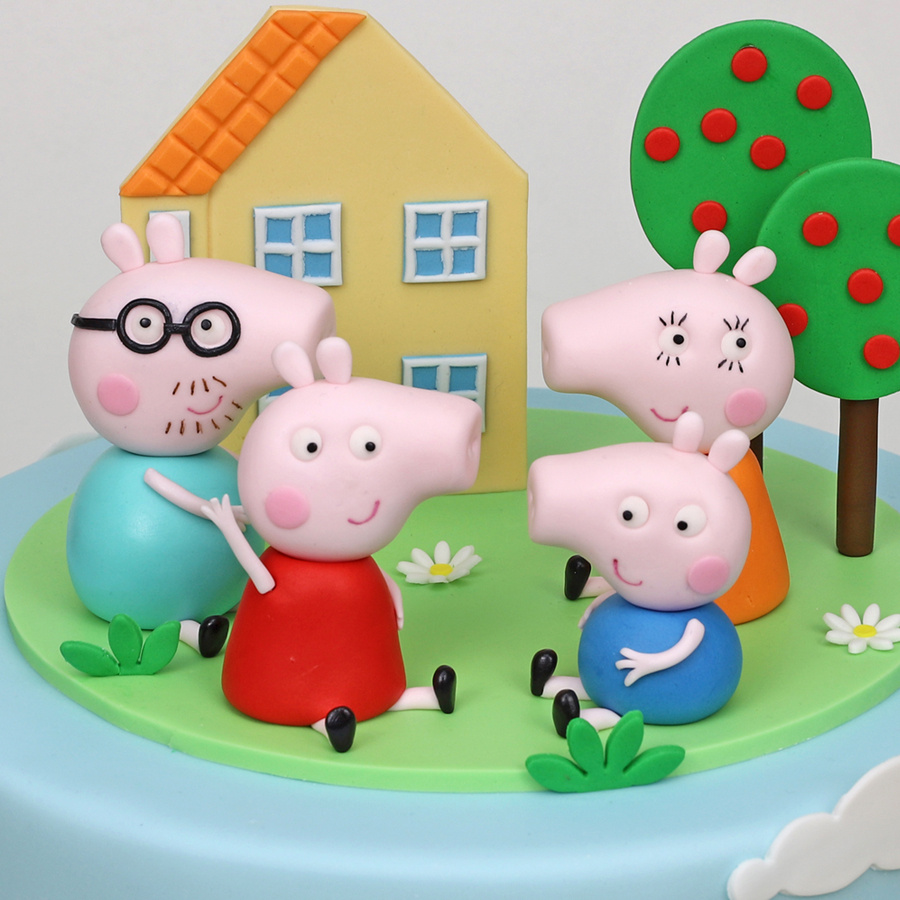 Peppa Pig family cake