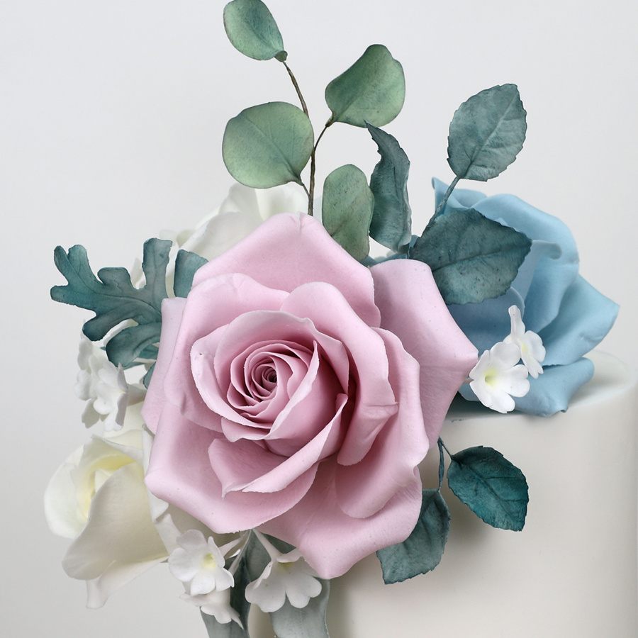 Rustic roses and foliage cake