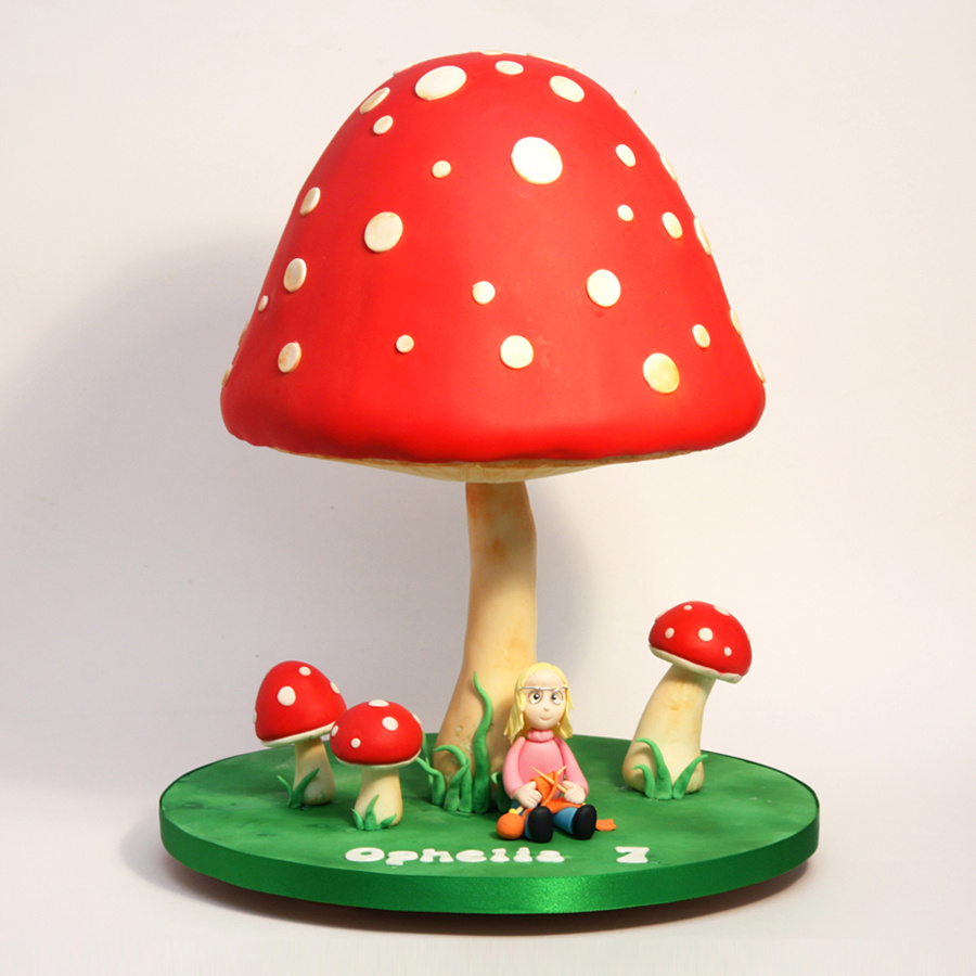 Toadstool cake